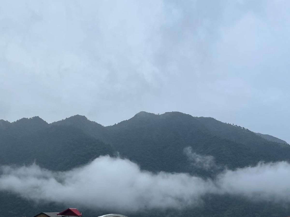 Rishikesh Adiyogi Hotel Luaran gambar